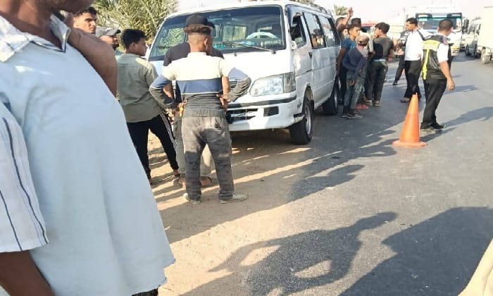 مصرع شخص في حادث مروع بين «تروسيكل» و«ميكروباص» بطريق مصر الفيوم الصحراوي