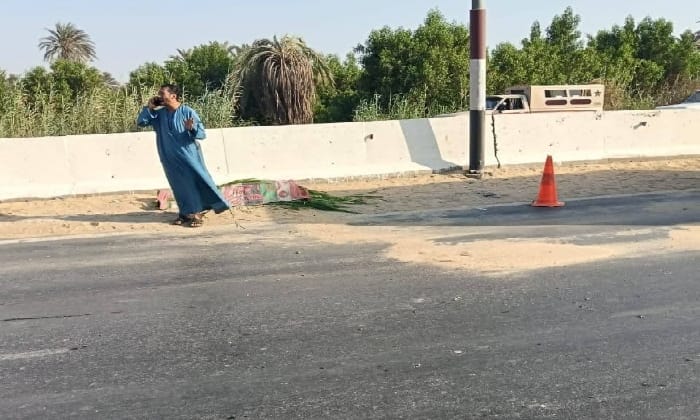 مصرع شخص في حادث مروع بين «تروسيكل» و«ميكروباص» بطريق مصر الفيوم الصحراوي