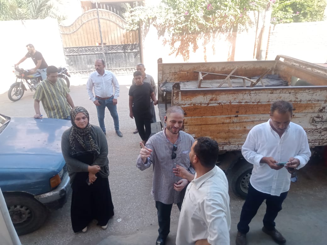 تحرير 45 محضر لمخالفات اشغال طريق واعلانات مخالفة وإدارة محلات بدون ترخيص بابشواى<br>