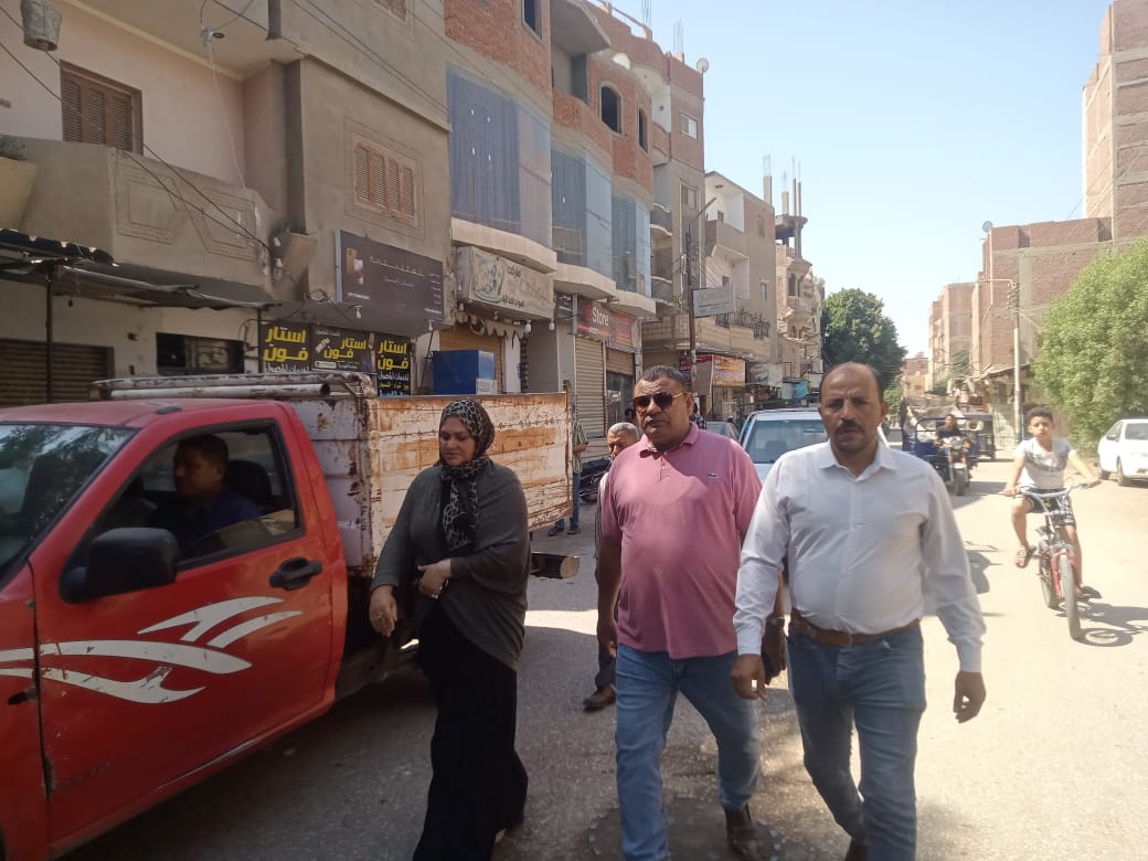 تحرير 45 محضر لمخالفات اشغال طريق واعلانات مخالفة وإدارة محلات بدون ترخيص بابشواى<br>