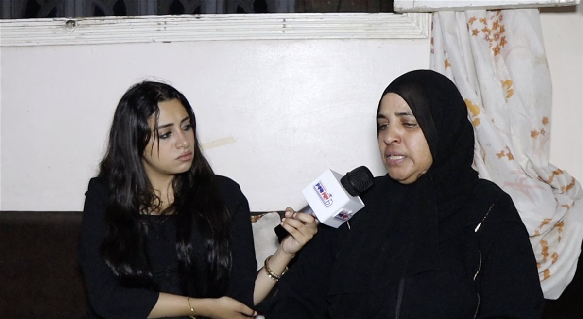 زوجة ضحية غجر إمبابة مع الإعلامية مارينا إبراهيم 