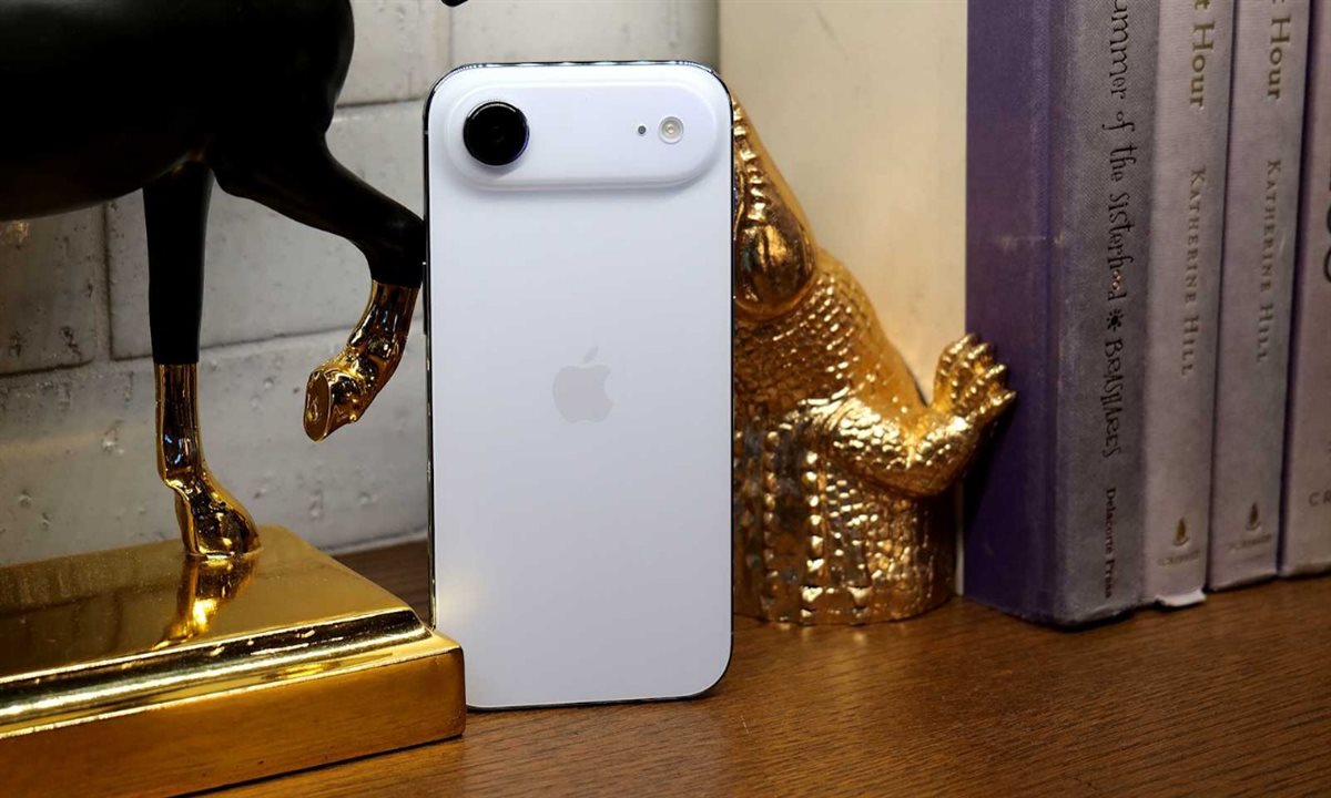 هاتف iPhone Air