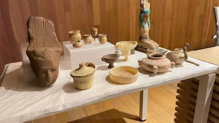 القطعة المصرية القديمة النادرة