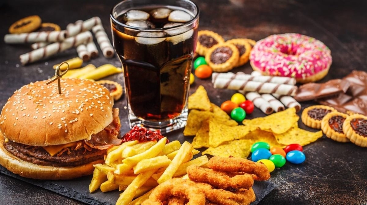 أطعمة فائقة التصنيع