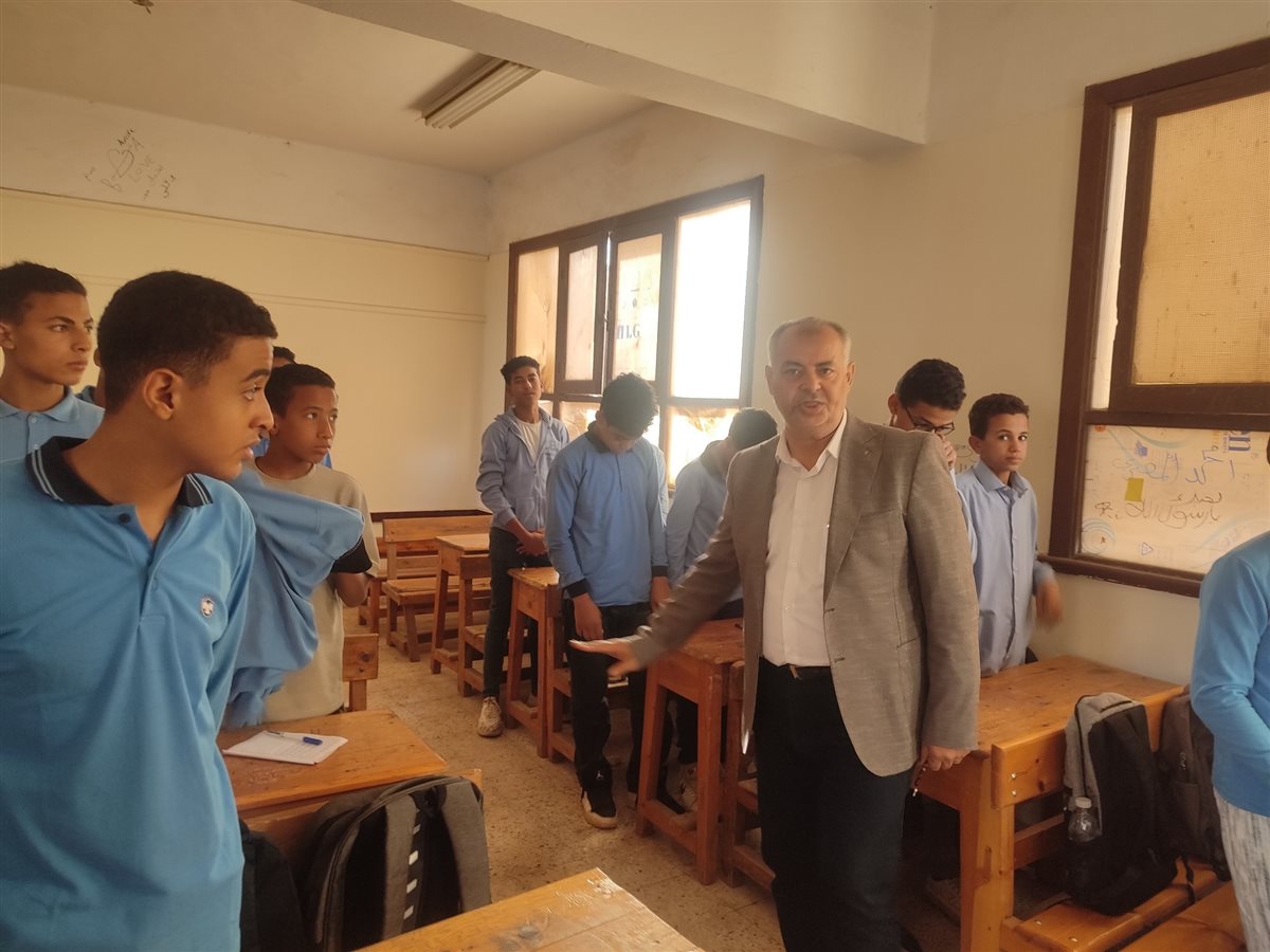 مدير عام إدارة أبشواي التعليمية يتفقد مدارس قطاع أبو جنشو وأبشواي  