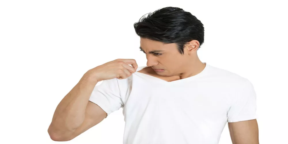 نصائح فعّالة لتقليل رائحة الجسم الكريهة