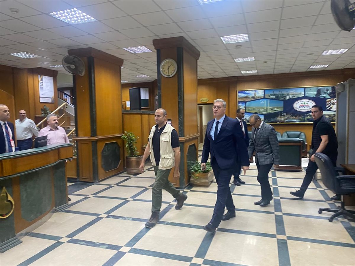 زيارة وزير البترول المفاجئة عصر أمس لمقر شركة بدرالدين للبترول
