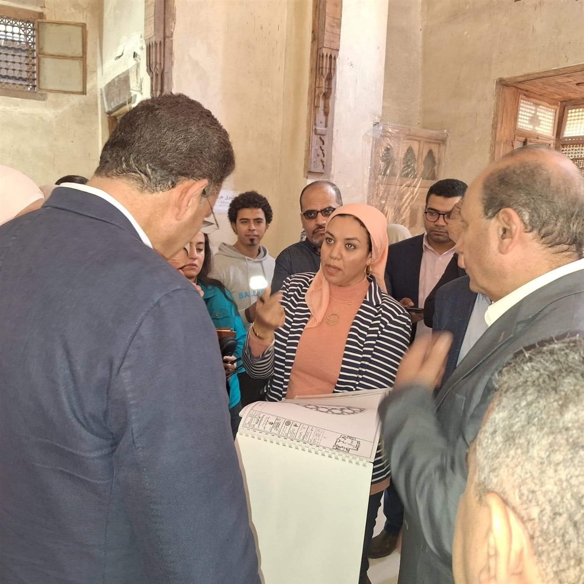 نشوى أبو زيد مع مستشار رئيس الجمهورية 