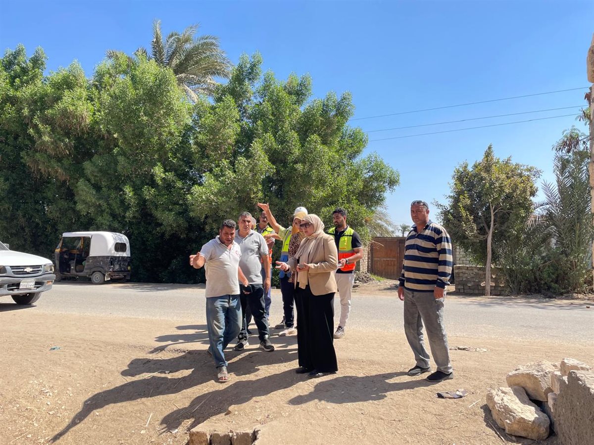 رئيس مركز ابشواى تبحث سبل إنهاء أعمال الصرف الصحي بطريق ابشواي السنجأ للبدء في أعمال الرصف
