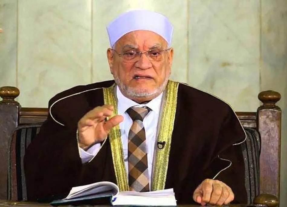 <strong>أحمد عمر هاشم</strong>