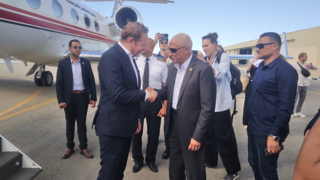 محافظ شمال سيناء يستقبل وزير خارجية هولندا