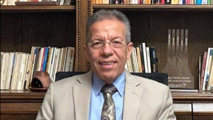 <strong>الدكتور أسامة عبدالحي - نقيب الأطباء</strong>