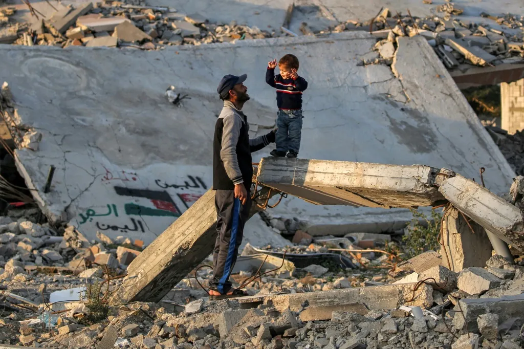 <strong>أبرز مشاهد اليوم الاول لوقف إطلاق النار</strong>