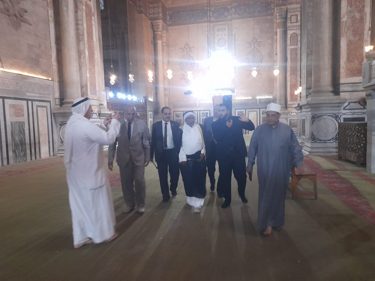 شيخا الرفاعية والجريرية بمسجد الرفاعي