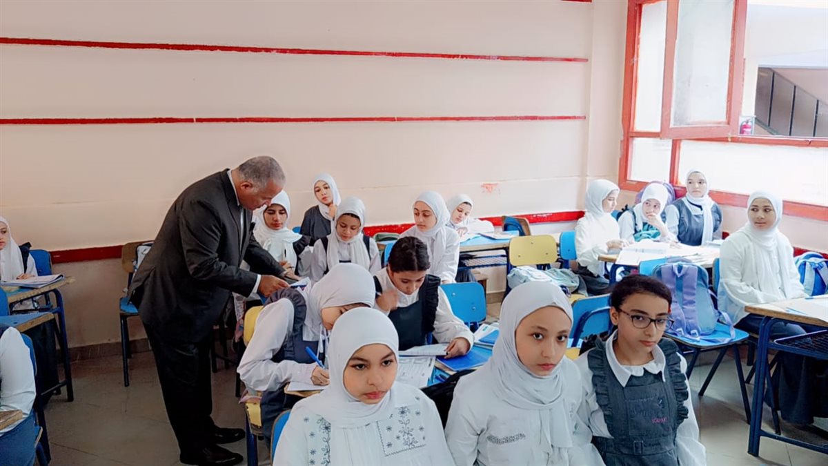 فقرات وطنية ومعلومات تربوية متميزة بمدرسة المسلة الإعدادية للبنات بشرق الفيوم