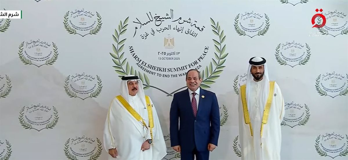 وصول أمير الكويت إلى مصر