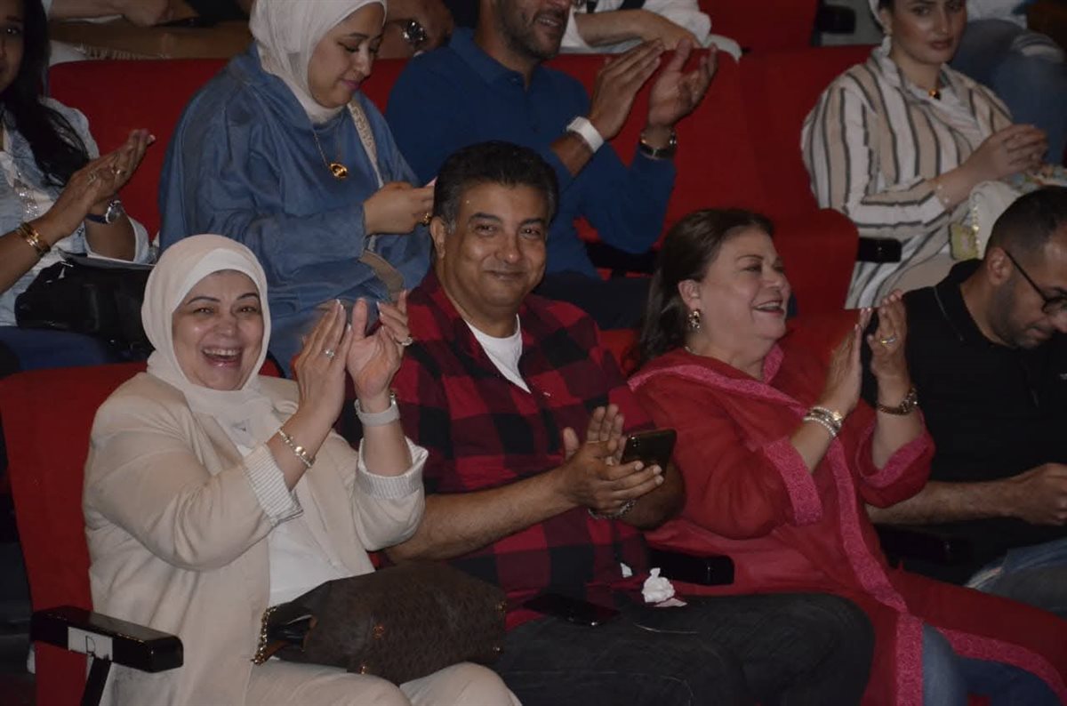 ماجدة زكي تدعم ابنها أحمد أبو رية