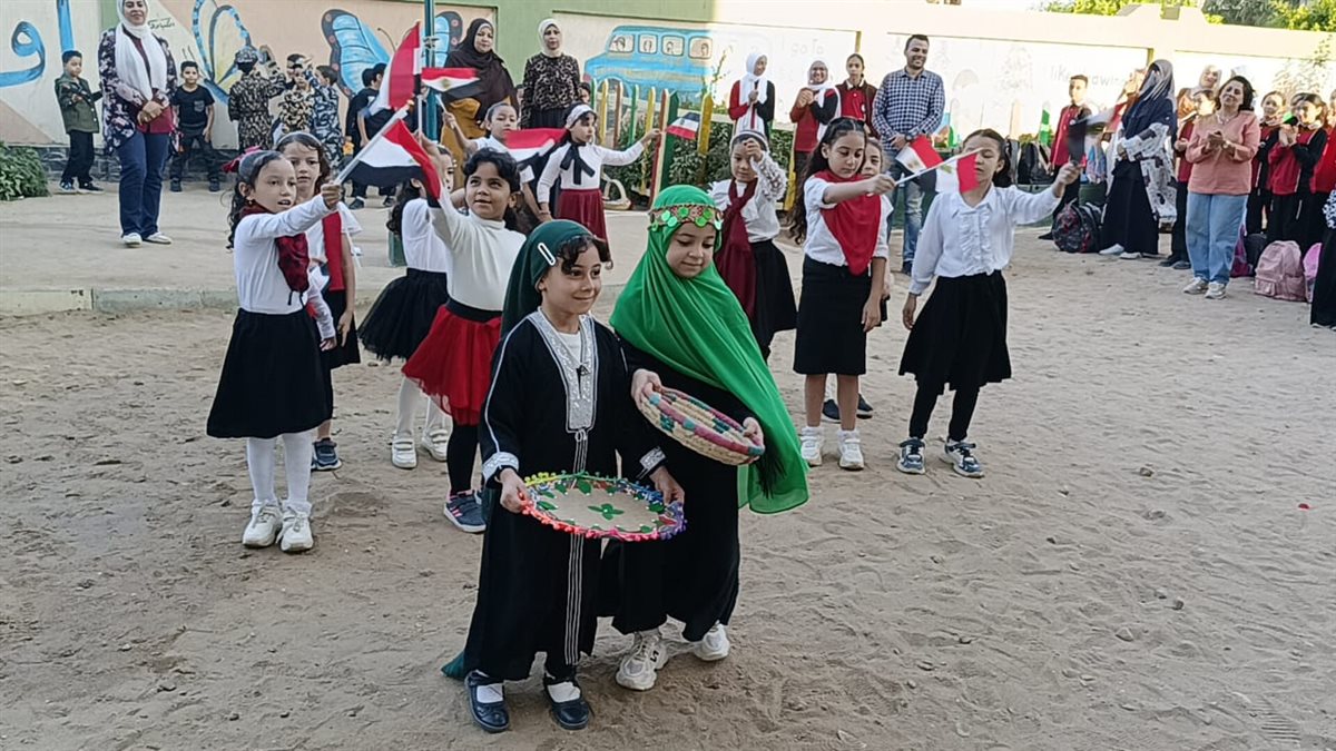 مدير تعليم الفيوم يشيد بانتظام العملية التعليمية وانضباط العمل بمدرسة البحوث الرسمية للغات بشرق الفيوم