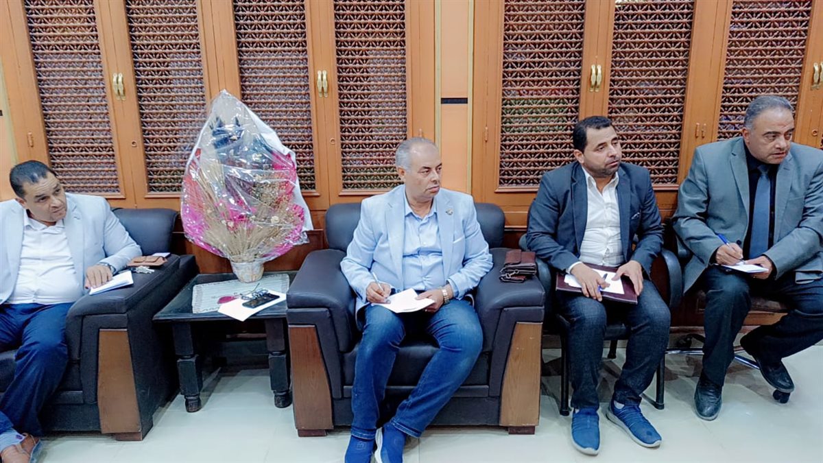قبيصي: تشجير جميع المدارس وتفعيل برنامج القرائية ولجان متابعات مفاجئة لجميع مدارس الفيوم