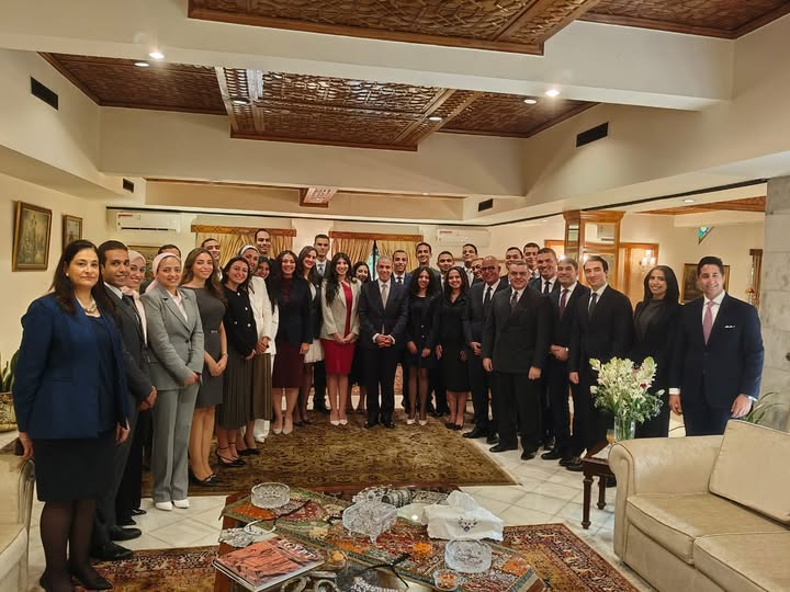 وزير الخارجية يلتقي الدفعة 57 من الملاحق الدبلوماسيين
