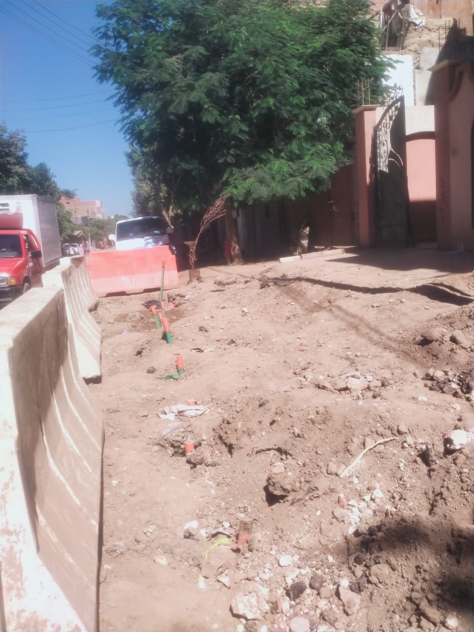 رئيس مركز ابشواى تتفقد إستكمال أعمال الصرف الصحي بالنصارية