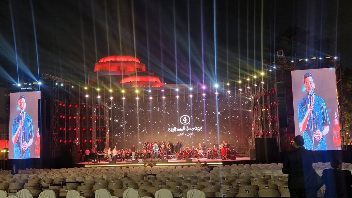 الاستعدادات لرابع أيام مهرجان الموسيقى العربية