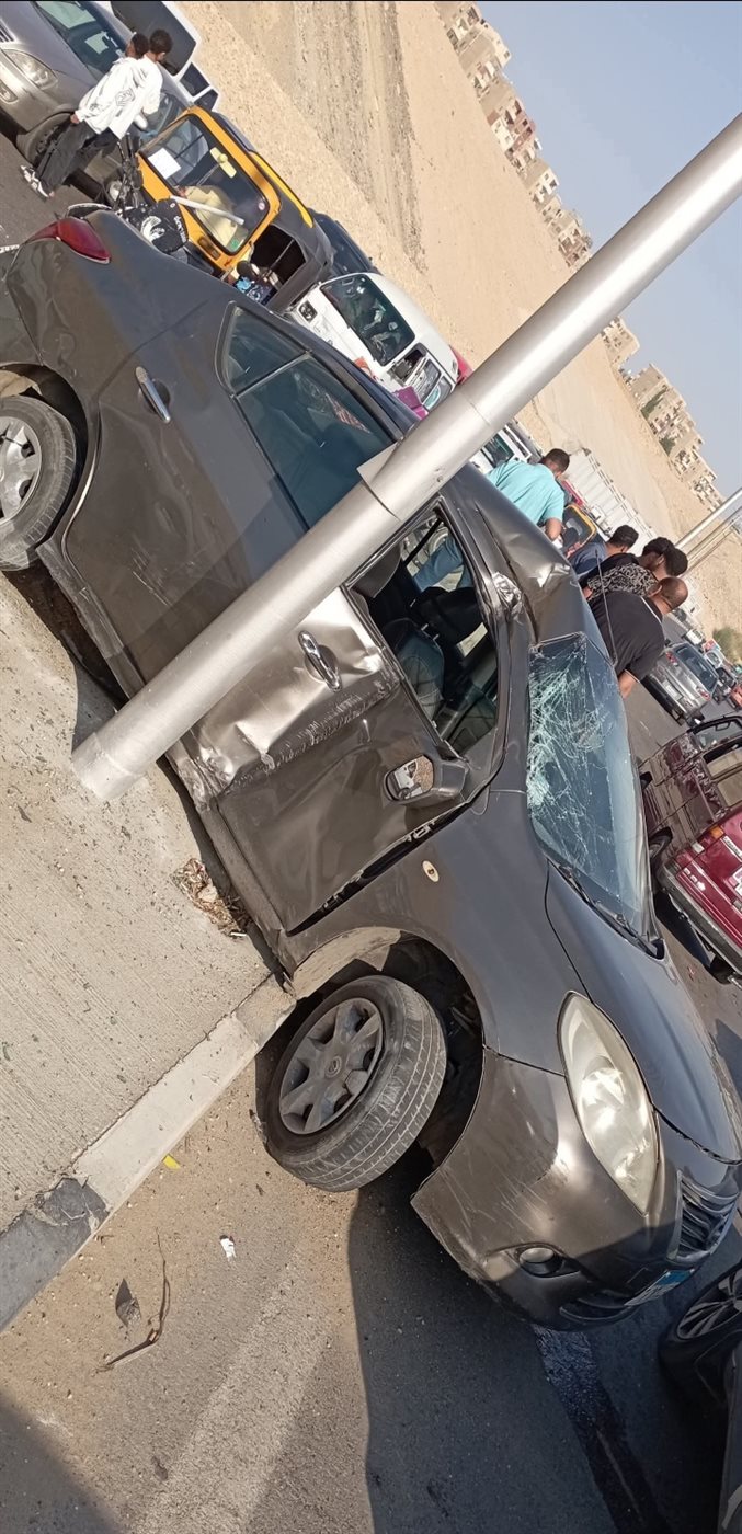 سيارة