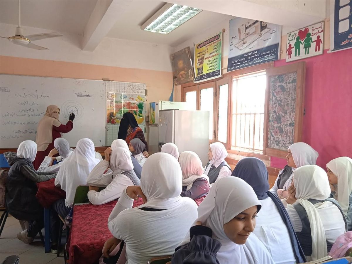 محاضر لطلاب الفيوم ضمن مبادرة جيل واعى وطن أقوى بمكتبة الفيوم العامة