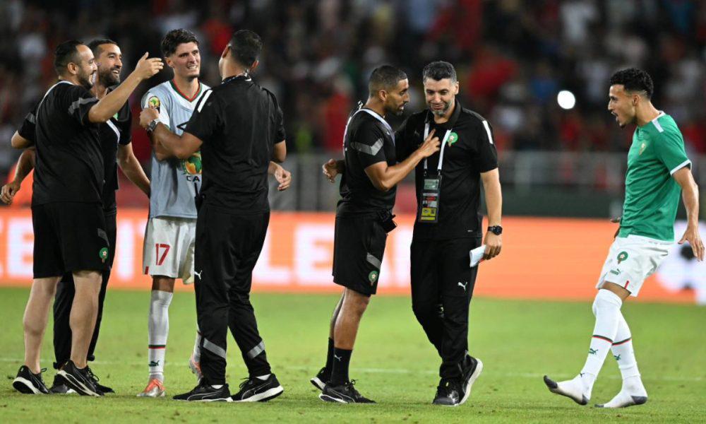 عصام الشرعي مع لاعبو المغرب