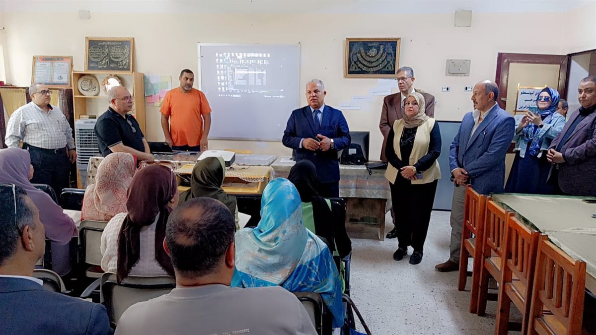 قبيصي: يتابع مدرسة الفيوم الثانوية للبنات ويشيد بتفعيل