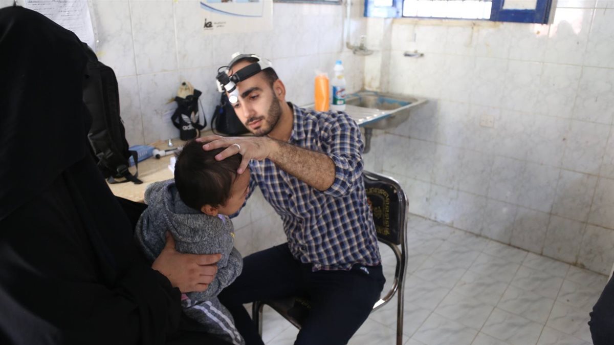 جامعة الفيوم: قافلة طبية شاملة للكشف والعلاج لأهالي قرية سنرو القبلية