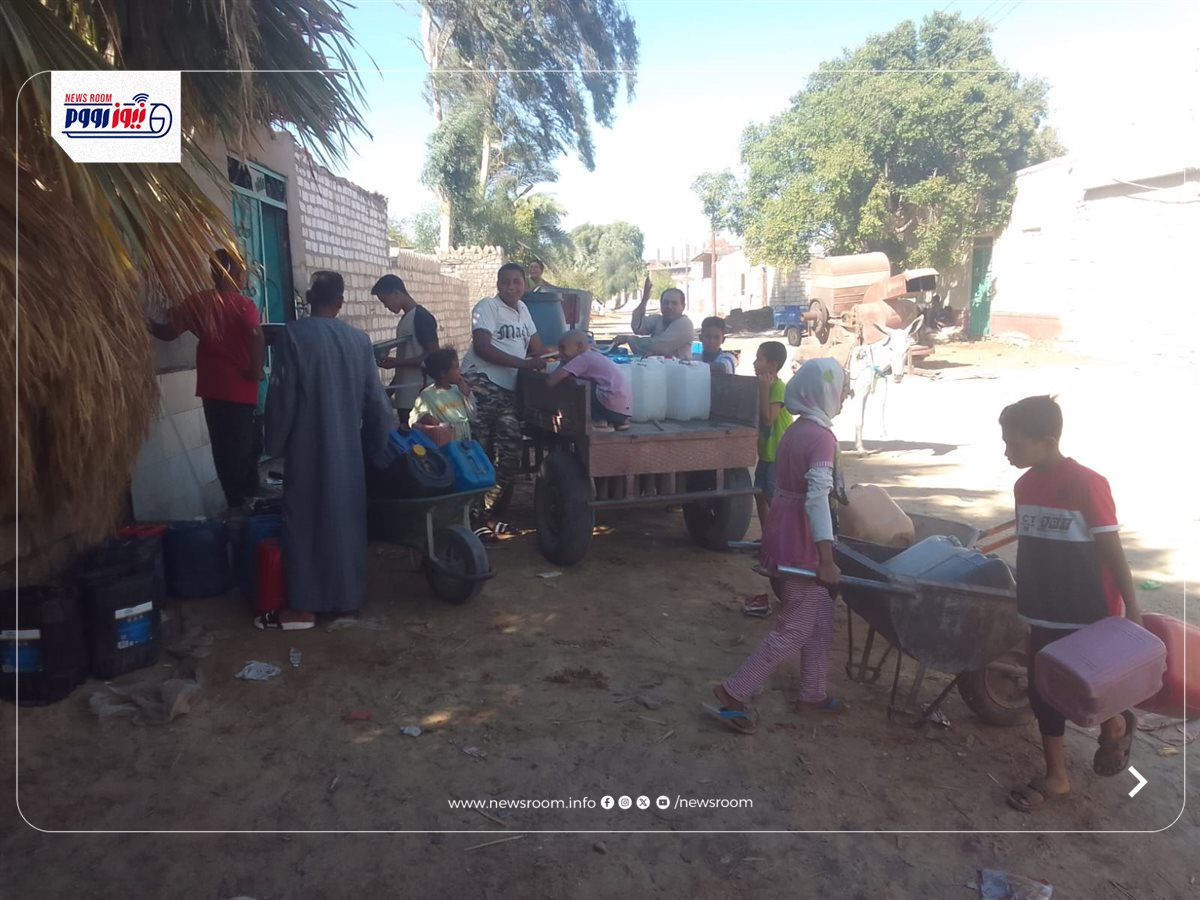 اهالي عزبة الصعايده بالمنيا