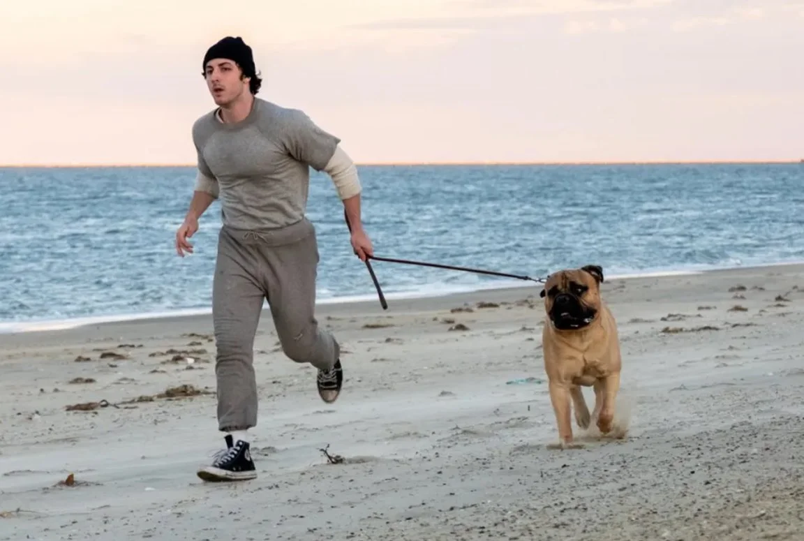 اللقطات الرسمية الأولى لفيلم I Play Rocky
