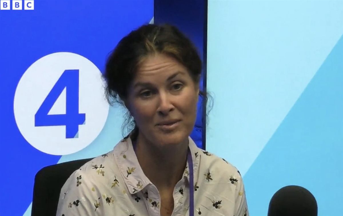 <strong>الطبيبة البريطانية رحمة العدوان</strong>