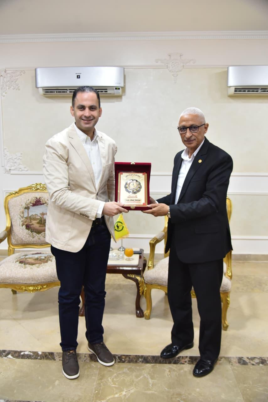 569020874_1377284277775322_4221777213359273742_n