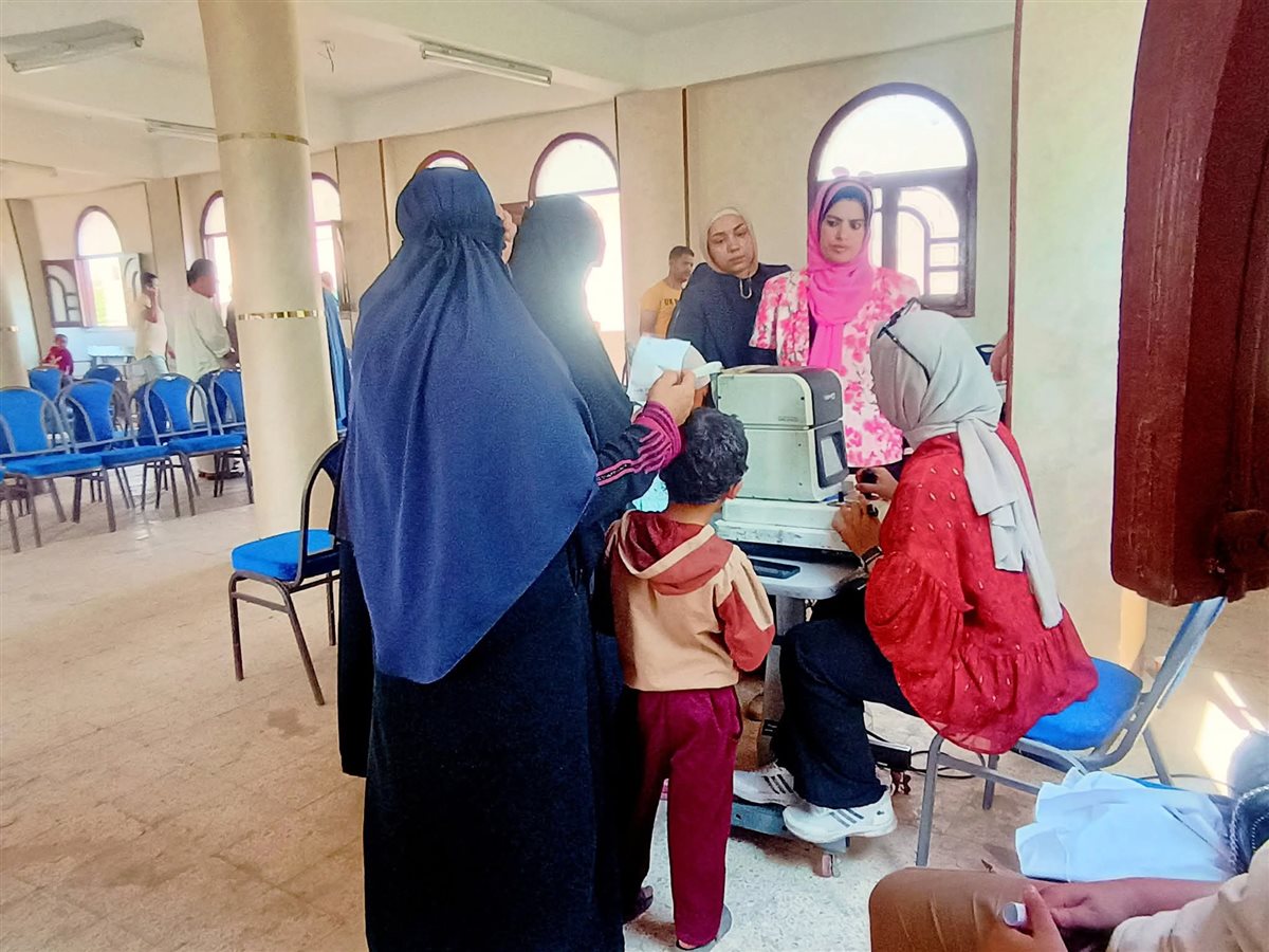 الكشف ب 15 جنيه.. قافلة طبية لأهالى ابو بزلة قرية ابوكساه وضواحيها بابشواي