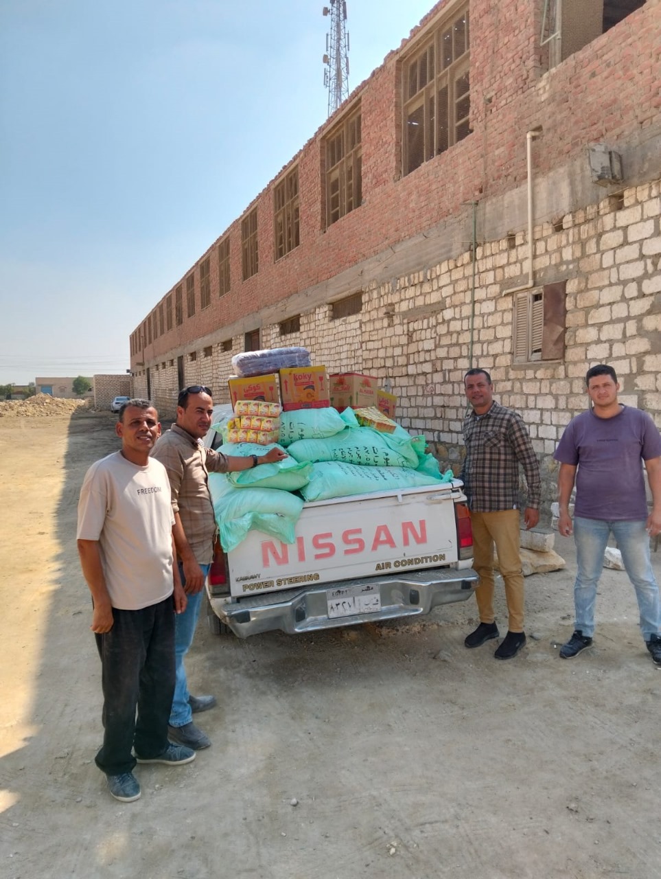 ضبط 101 علبة سجائر أزيد من السعر الرسمي وأسطوانات بوتاجاز بيع أزيد من السعر الرسمي<br> 