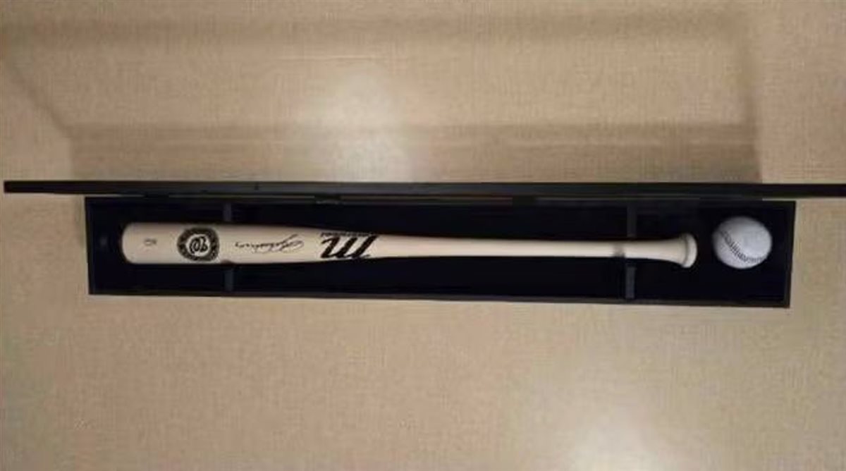 <strong>مضرب البيسبول</strong>