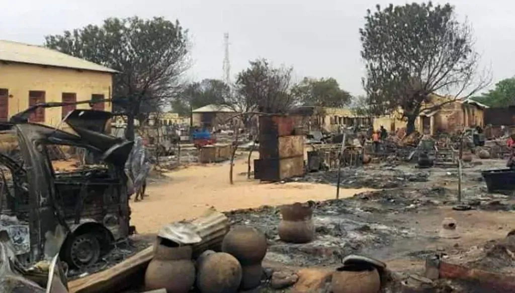 <strong>الفاشر</strong>