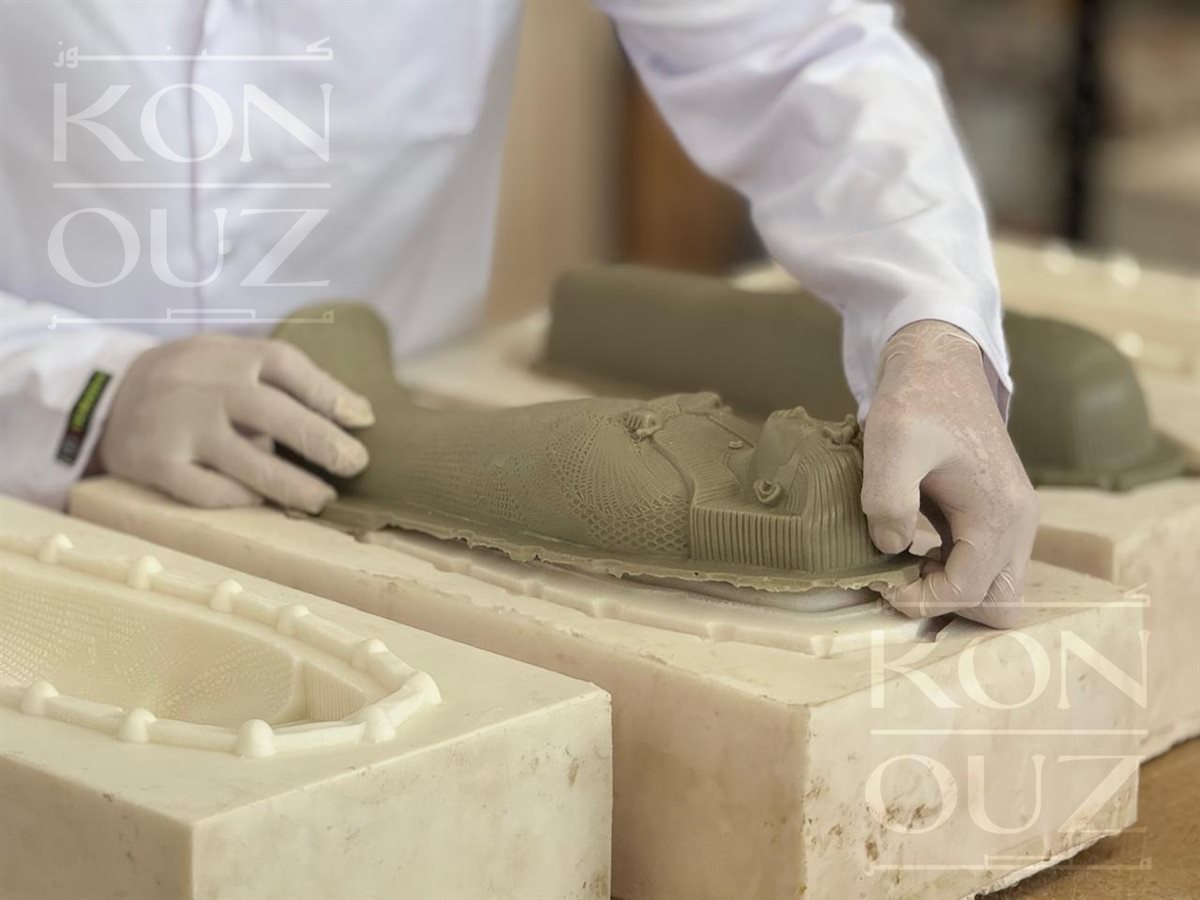 775afb9b-f4c9-41f7-8678-d887b4fe2c06