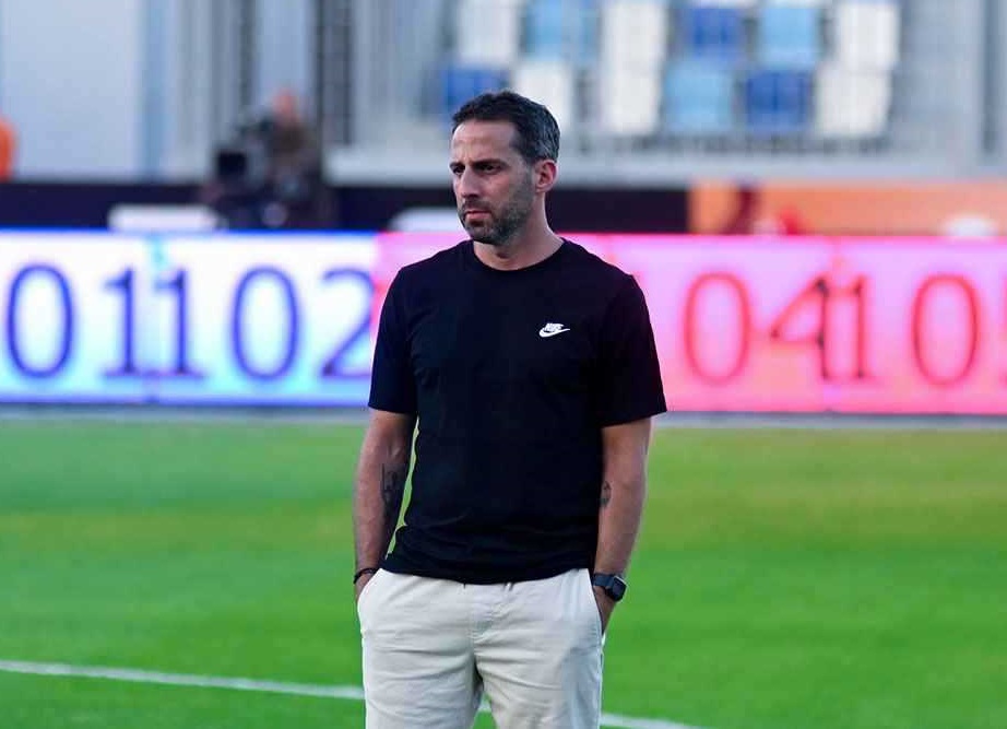 <strong>فيريرا </strong>