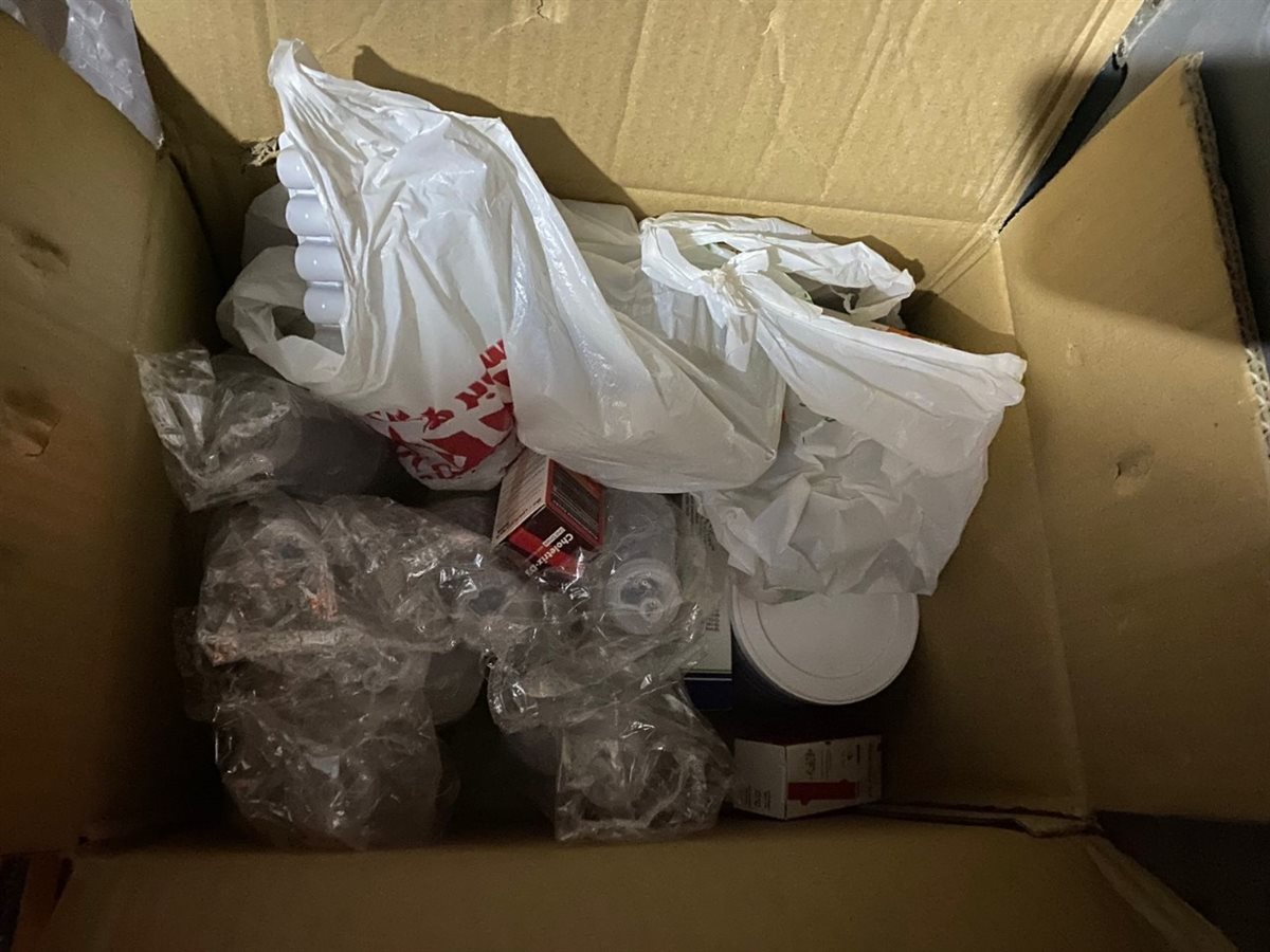 ضبط أدوية بشرية مجهولة المصدر تتبع الجدول الثالث والرابع مخدرات لدى أحد محلات المستلزمات الطبية