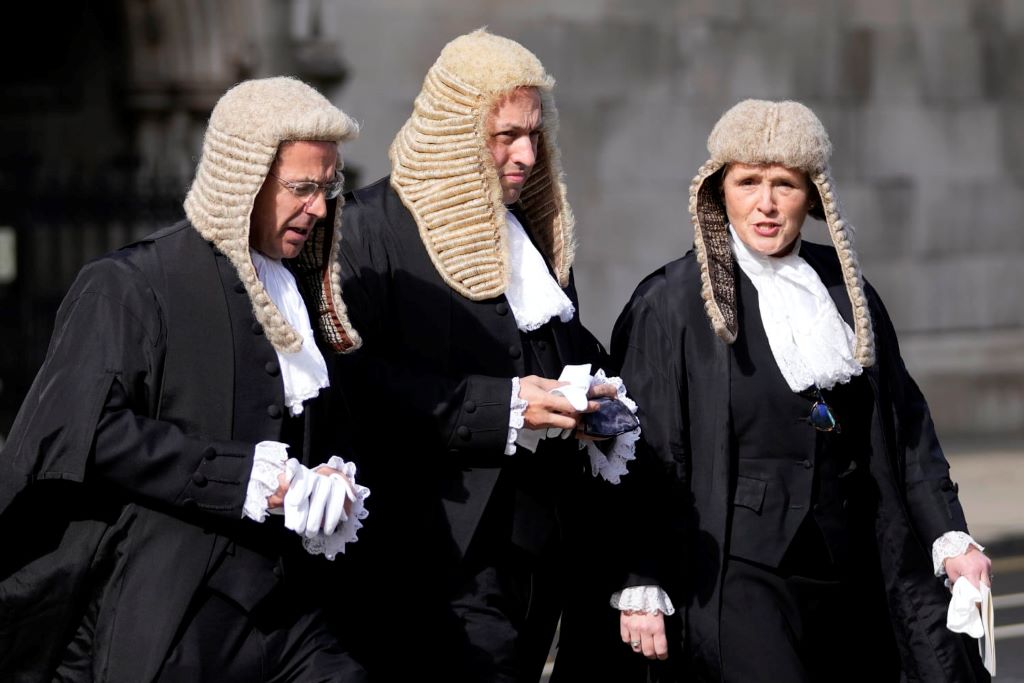 الشعر المستعار التقليدي 