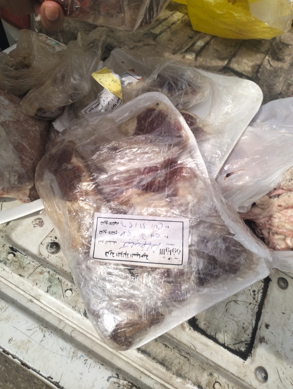 تموين الفيوم يضبط 675 لتر بنزين 80 لدي أحد تجار السوق السوداء <br> 