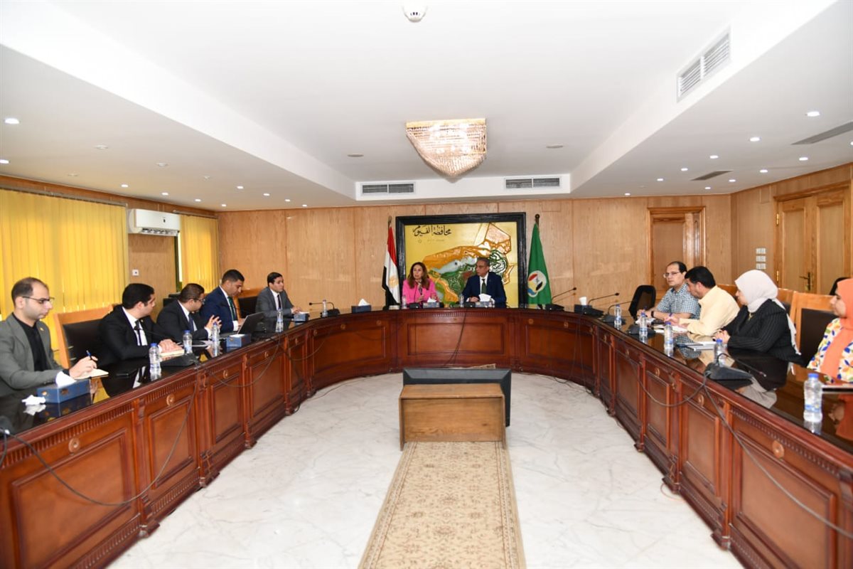 محافظ الفيوم ونائب وزير الاتصالات