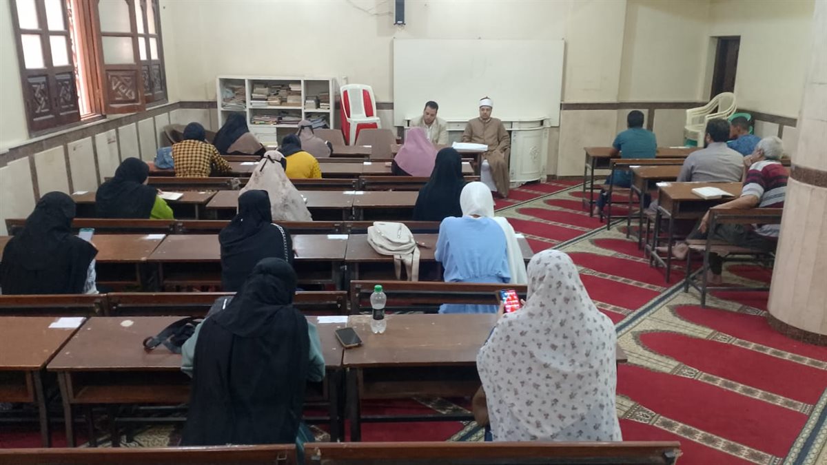 أوقاف الفيوم تطلق أعمال الدراسة بمركز إعداد محفظي القرآن لنشر تعاليم الإسلام السمحة