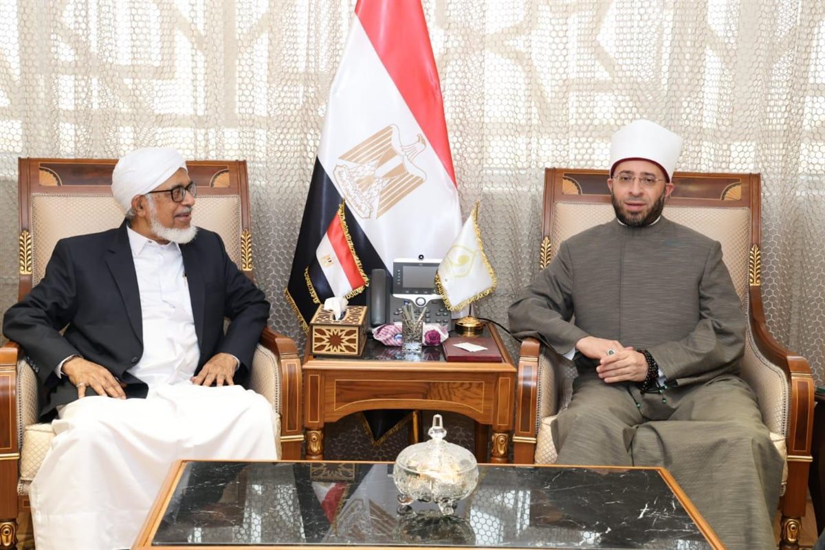 وزير الأوقاف ورئيس جامعة دار الهدى