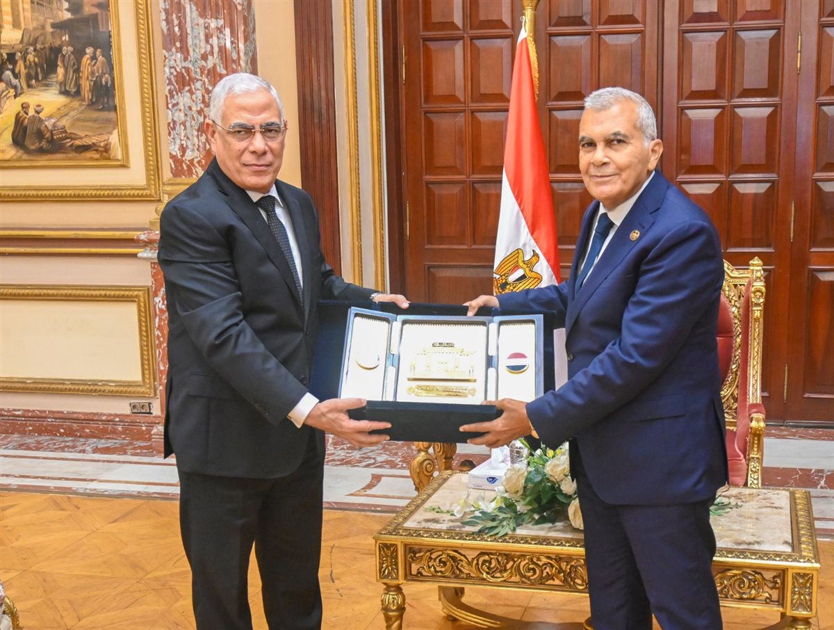 زيارة النائب العام لرئيس مجلس الشيوخ