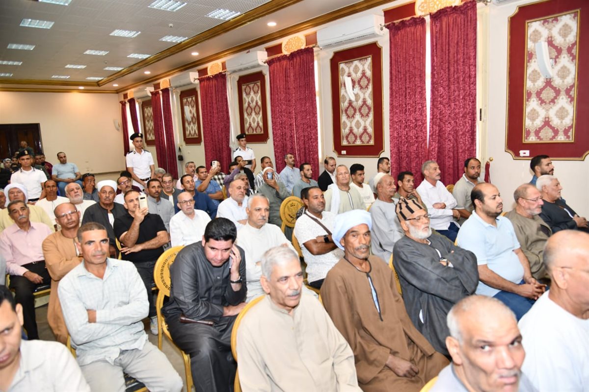 محافظ الفيوم ومدير الأمن يشهدان مراسم إجراء القرعة العلنية للحج<br> 