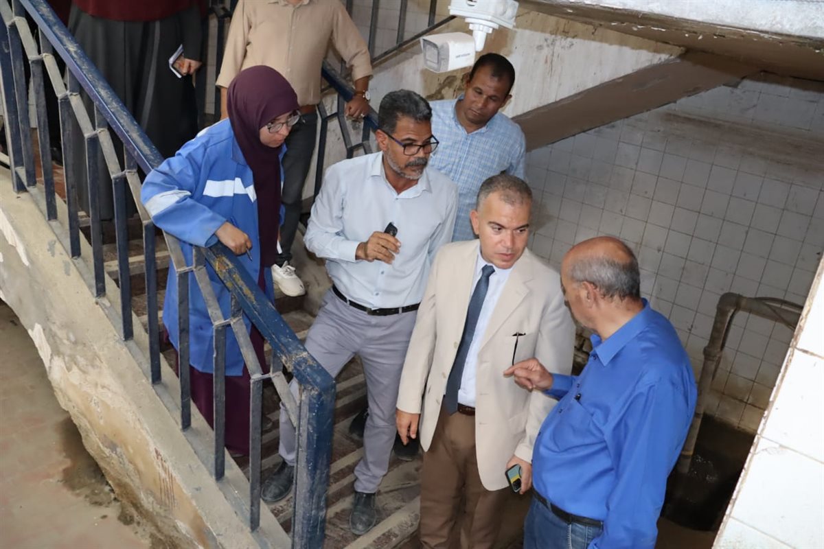 رئيس مياه الفيوم يتفقد عددًا من مواقع العمل لمتابعة سير الأداء بالشركة